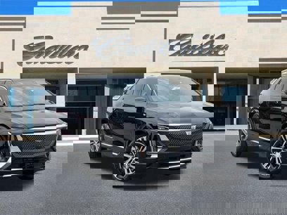 New 2025 Cadillac Lyriq Luxury