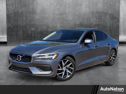 Used 2020 Volvo S60 T5 Momentum