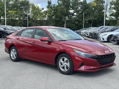 Used 2022 Hyundai Elantra SE w/ Cargo Package