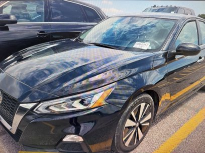 Used 2022 Nissan Altima 2.5 SV