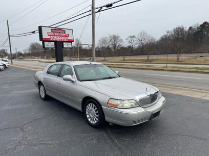 Used 2003 Lincoln Town Car Executive
