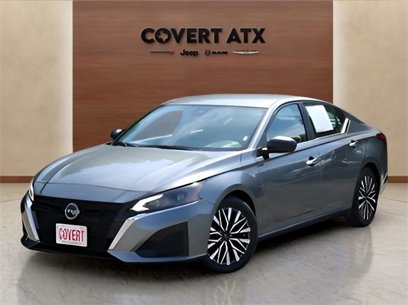Used 2024 Nissan Altima 2.5 SV