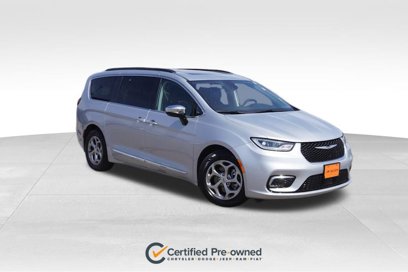 Certified 2023 Chrysler Pacifica Limited
