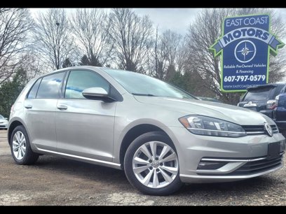 Used 2018 Volkswagen Golf SE
