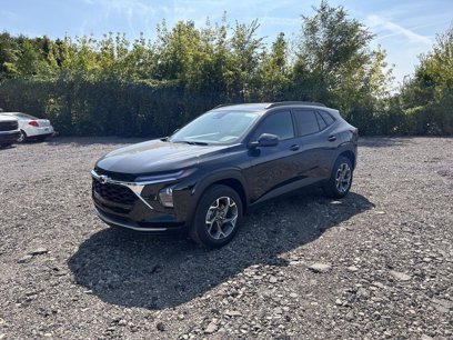 New 2025 Chevrolet Trax LT w/ Driver Confidence Package