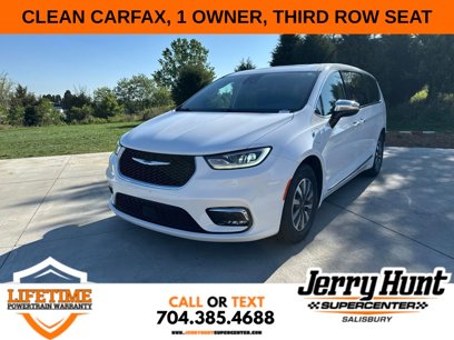 Used 2023 Chrysler Pacifica Limited