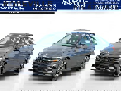 New 2025 Hyundai Elantra SEL