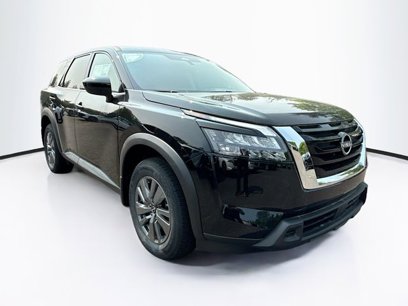 New 2025 Nissan Pathfinder S