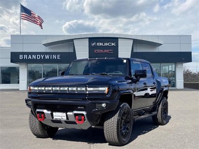 New 2025 GMC Hummer EV 2X w/ LPO, Sport Package