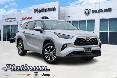 Used 2024 Toyota Highlander XLE