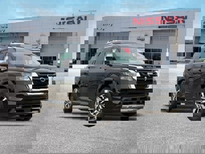 New 2025 Nissan Pathfinder SL
