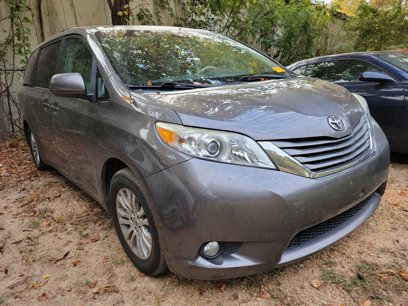 Used 2013 Toyota Sienna XLE