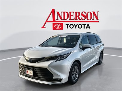 Certified 2021 Toyota Sienna XLE w/ XLE Plus Package