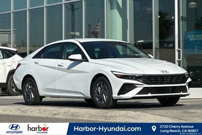 New 2025 Hyundai Elantra Blue