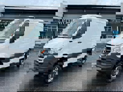 New 2024 Mercedes-Benz Sprinter 2500