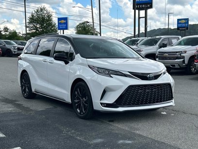 Used 2022 Toyota Sienna XSE