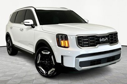 Used 2024 Kia Telluride S