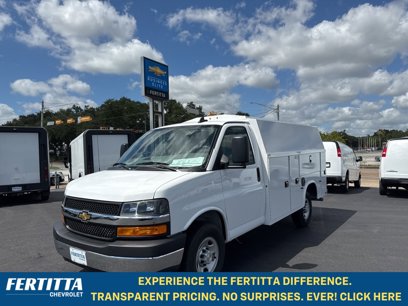 New 2025 Chevrolet Express 3500 w/ Power Convenience Package