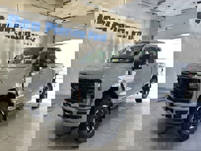 New 2025 Ford F250 Lariat w/ Tremor Off-Road Package