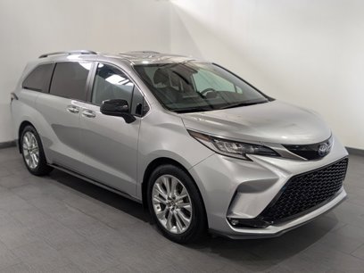 Used 2022 Toyota Sienna XSE