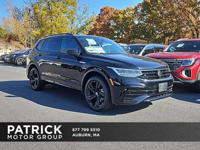 New 2024 Volkswagen Tiguan SE R-Line