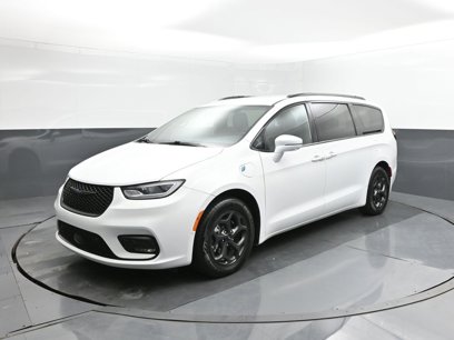 Used 2021 Chrysler Pacifica Touring-L w/ S Appearance Package
