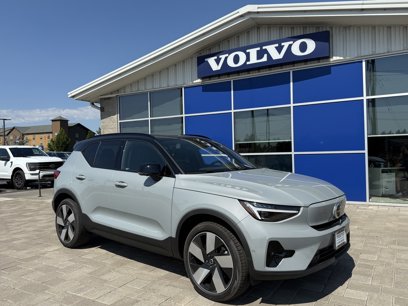 New 2025 Volvo EX40 Plus w/ Climate Package