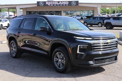 New 2025 Chevrolet Traverse LT w/ LPO, Cargo Package