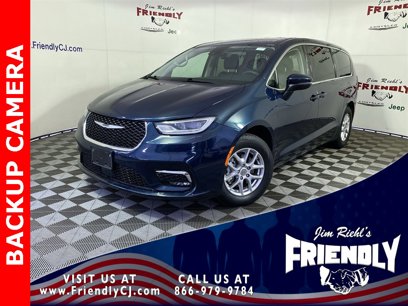 Used 2023 Chrysler Pacifica Touring-L