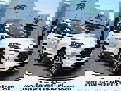 Used 2022 Ford Escape Titanium w/ Class II Trailer Tow Package