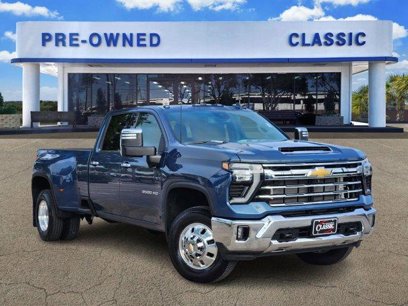 Used 2025 Chevrolet Silverado 3500 LTZ w/ LTZ Convenience Package