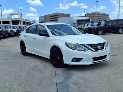 Used 2017 Nissan Altima 2.5 SR w/ Midnight Edition Package