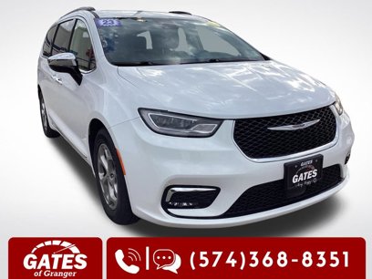 Used 2023 Chrysler Pacifica Limited