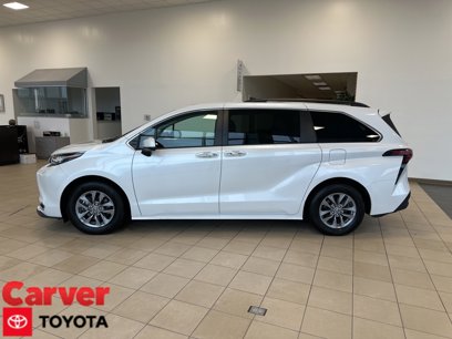 Used 2022 Toyota Sienna XLE