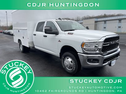 New 2024 RAM 3500 Tradesman w/ Chrome Appearance Group