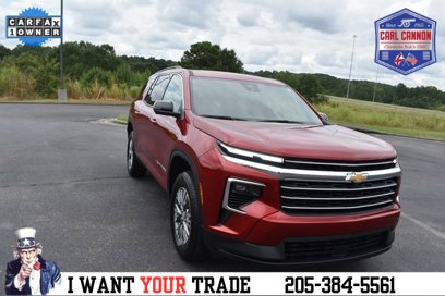 Used 2025 Chevrolet Traverse LT w/ Driver Confidence Package