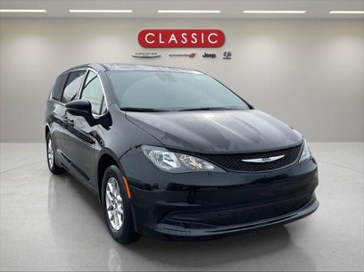New 2025 Chrysler Voyager LX