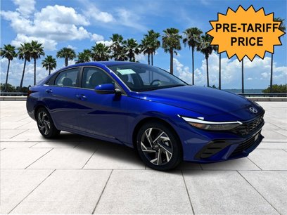 New 2025 Hyundai Elantra Limited w/ Cargo Package