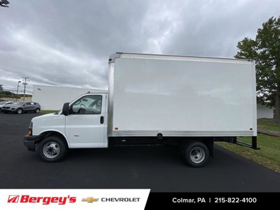 New 2023 Chevrolet Express 3500 w/ Power Convenience Package