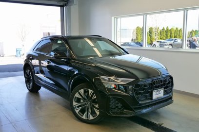 New 2025 Audi Q8 Premium Plus