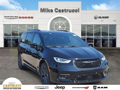 New 2026 Chrysler Pacifica Limited