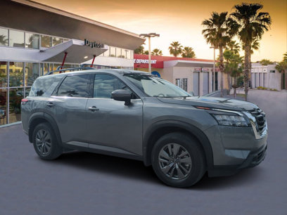 Used 2025 Nissan Pathfinder SV w/ SV Premium Package