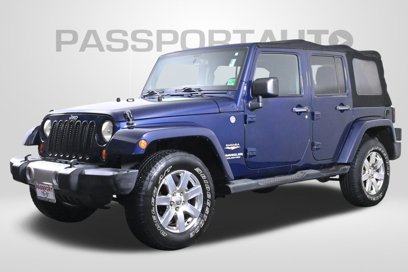 Used 2013 Jeep Wrangler Unlimited Sahara w/ Connectivity Group