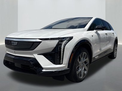 New 2025 Cadillac Optiq Luxury 1