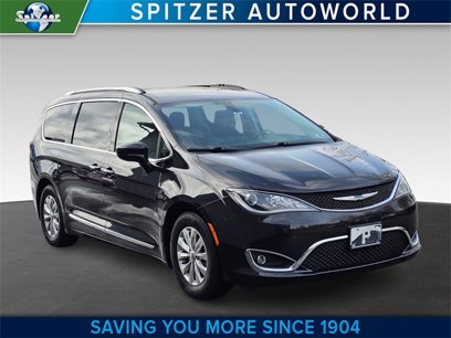 Used 2018 Chrysler Pacifica Touring-L