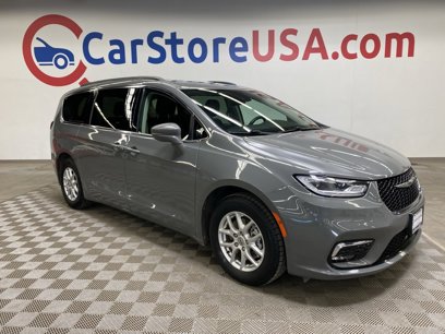 Used 2022 Chrysler Pacifica Touring-L