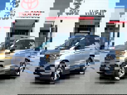 Used 2023 Ford Edge SE w/ Cargo Accessory Package