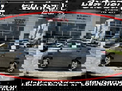 New 2025 Nissan Versa S w/ Trunk Package