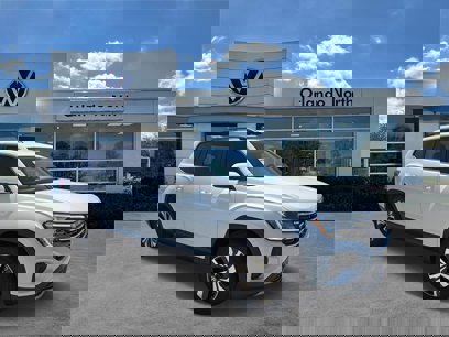 New 2025 Volkswagen Atlas SE