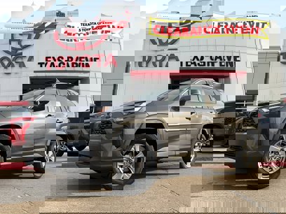 New 2025 Toyota RAV4 XLE